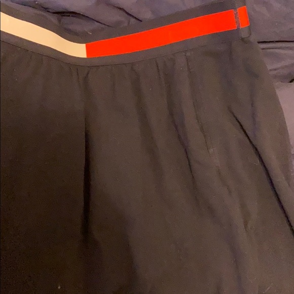 tommy hilfiger skirt - Picture 2 of 3